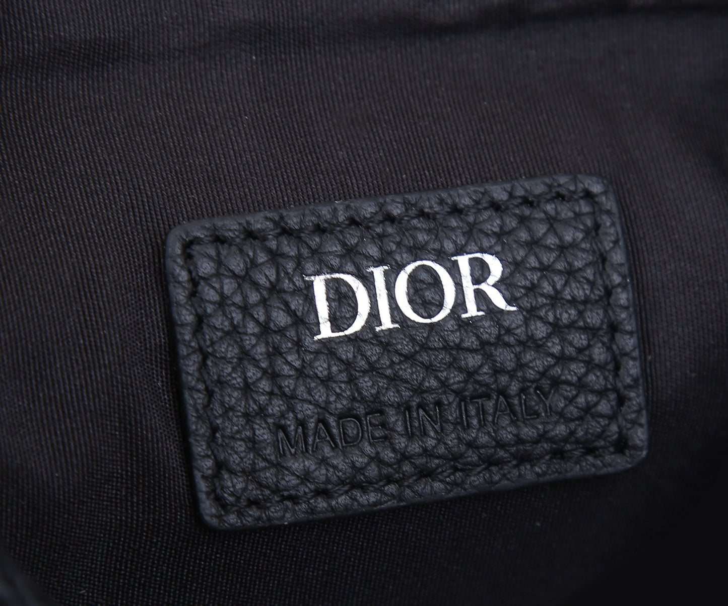 Dior Oblique Messenger Bag – Black Canvas with Pebbled Leather | Tiger Gift Box Edition
