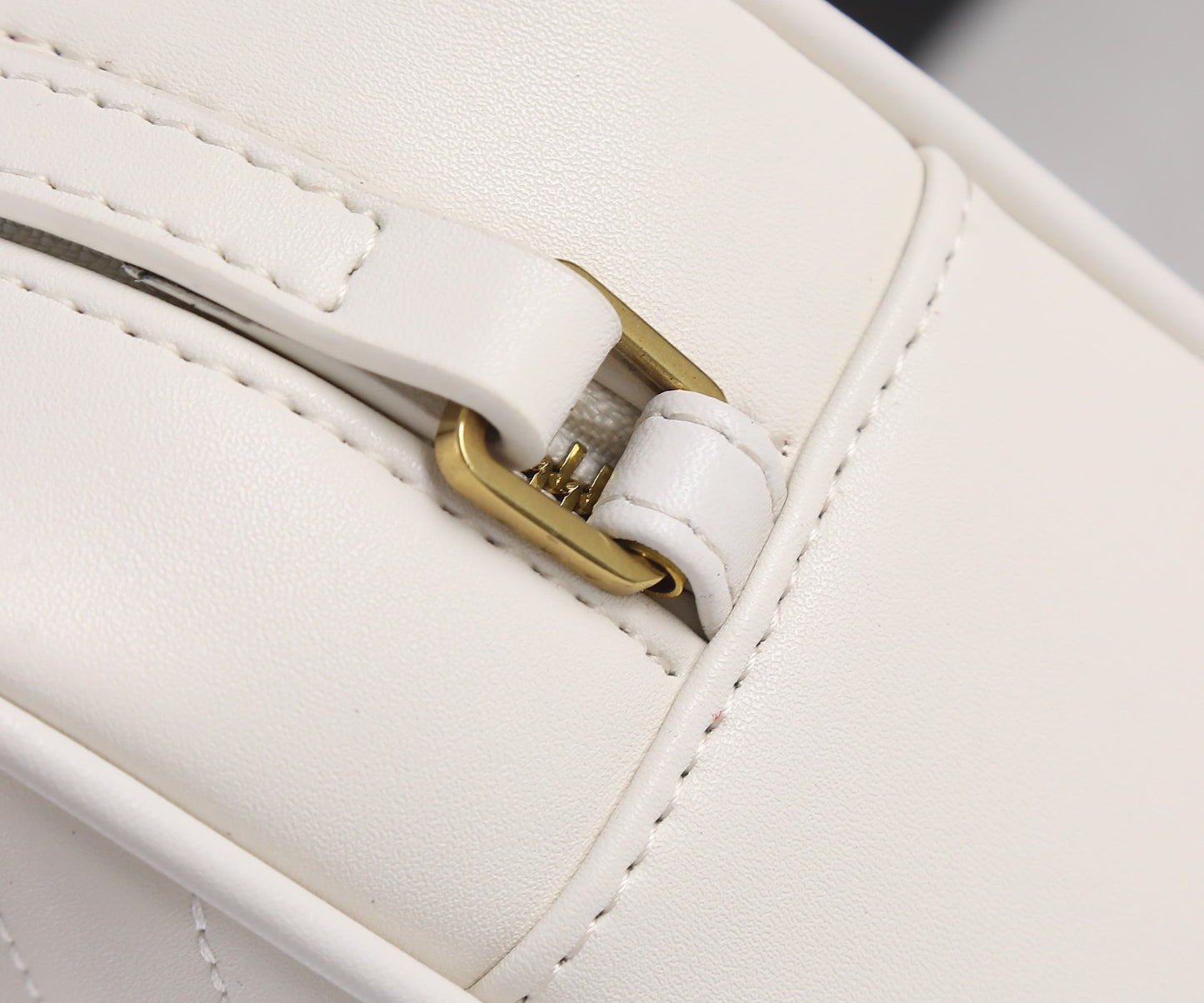 Lou Camera Bag – Leather with Hardware | 100% Italian Calfskin