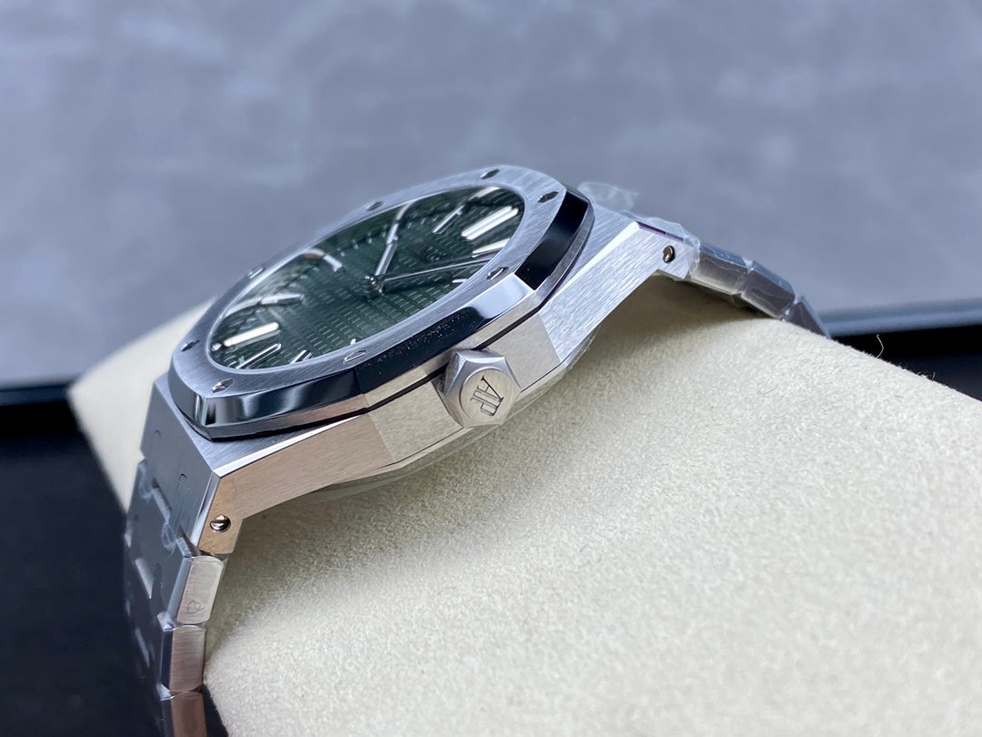 Audemars Piguet Royal Oak – 41mm, Five Stunning Dial Colors