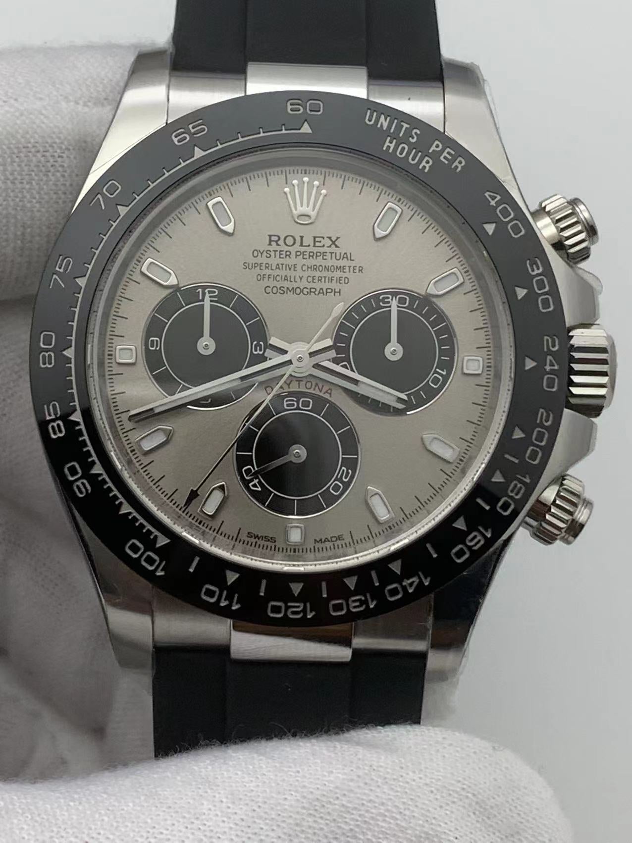 Rolex Cosmograph Daytona 116519 – White Gold Racing Elegance