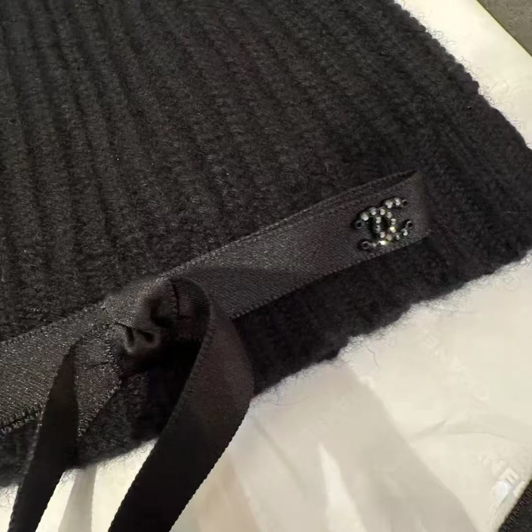 Chanel Cap – CHANEL Cashmere and Wool Knit Hat