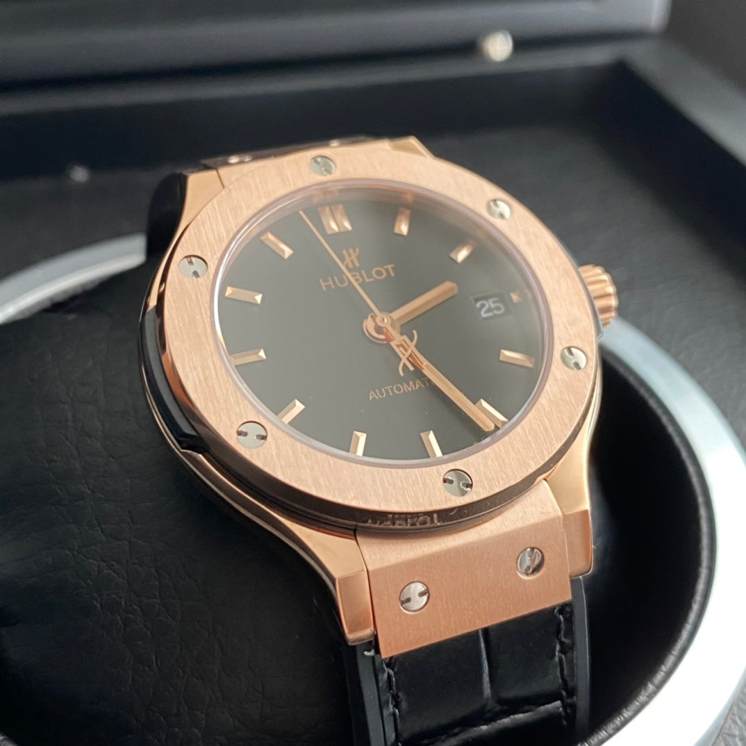 Hublot Classic Fusion 38mm – Elite Women's Luxury Replica Watch