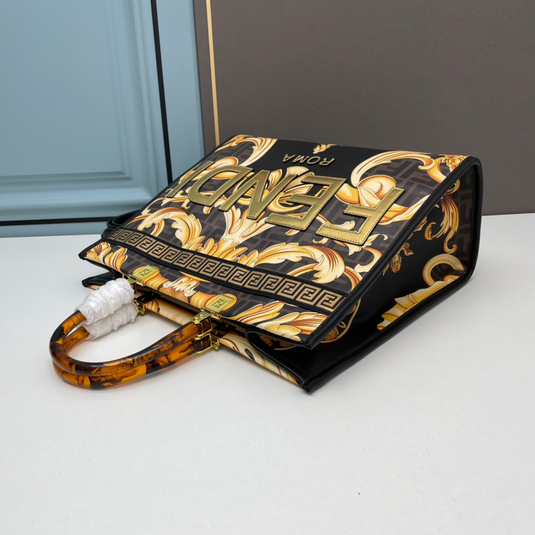 FENDI X Versace Printed Tote Bag Bold design