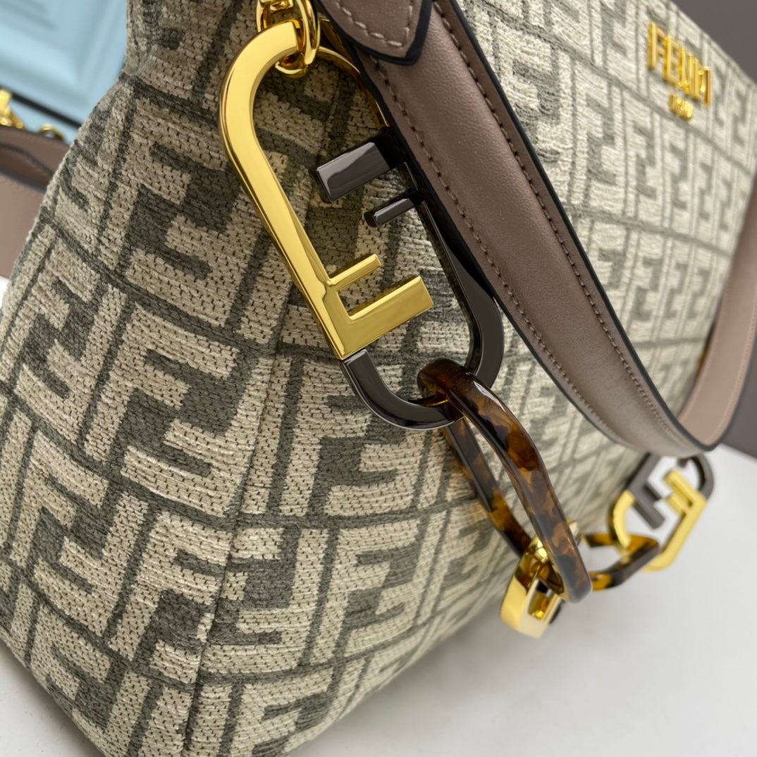 O'LOCK Zip Runway New Fashion Bag Wh