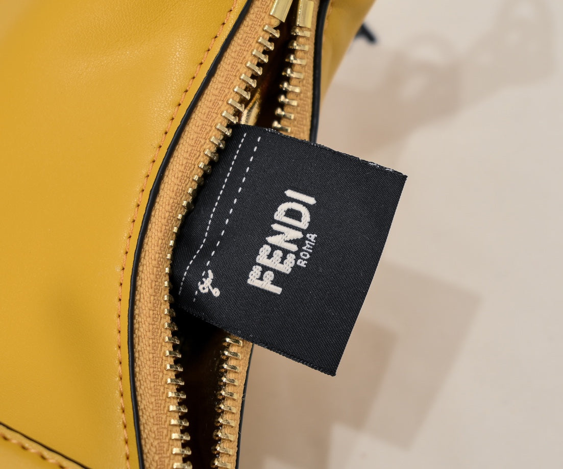 FEND1praphy Mini Shoulder Bag Yel