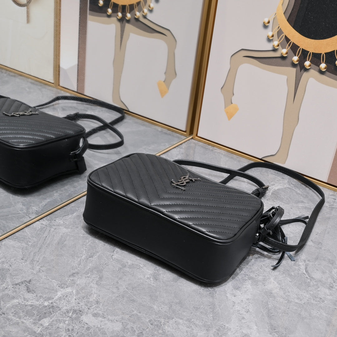 Lou Camera Bag – Leather with Hardware | 100% Italian Calfskin