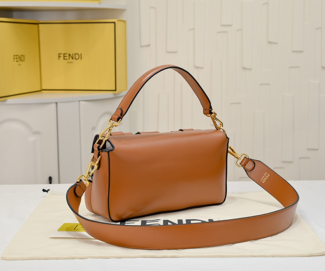 FENDI Baguette 3312 Multi-Pocket Handbag Brn