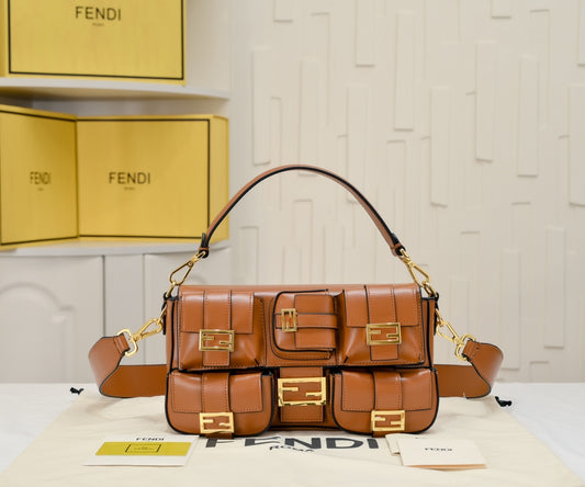 FENDI Baguette 3312 Multi-Pocket Handbag Brn