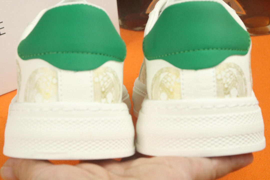 Versace Latest Men’s Casual Sneakers – Year-Round Trend Essential