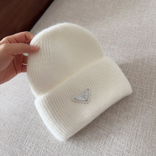 Prada Cap – The luxurious grey Dye