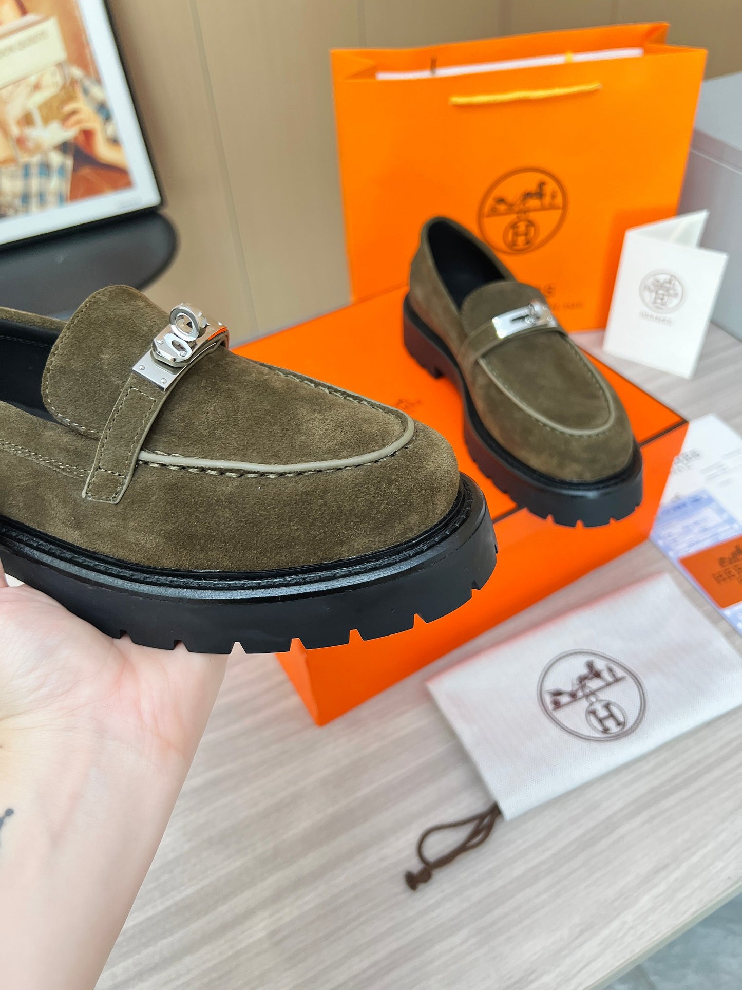 Hermes 2024 Fall Handmade Signature Leather Shoes – Women’s Collection G.