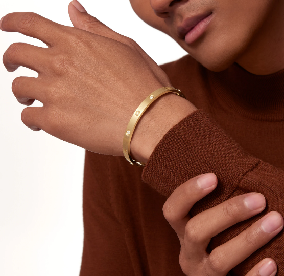 Timeless Elegance with a Sparkle of Love