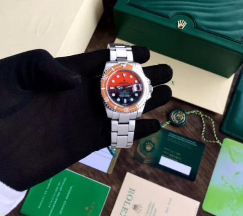 Submariner – Champagne Dial & Real Carbon Bezel