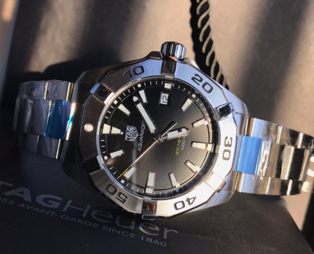 TAG Heuer Aquaracer Men's Watch – New High-Style Model