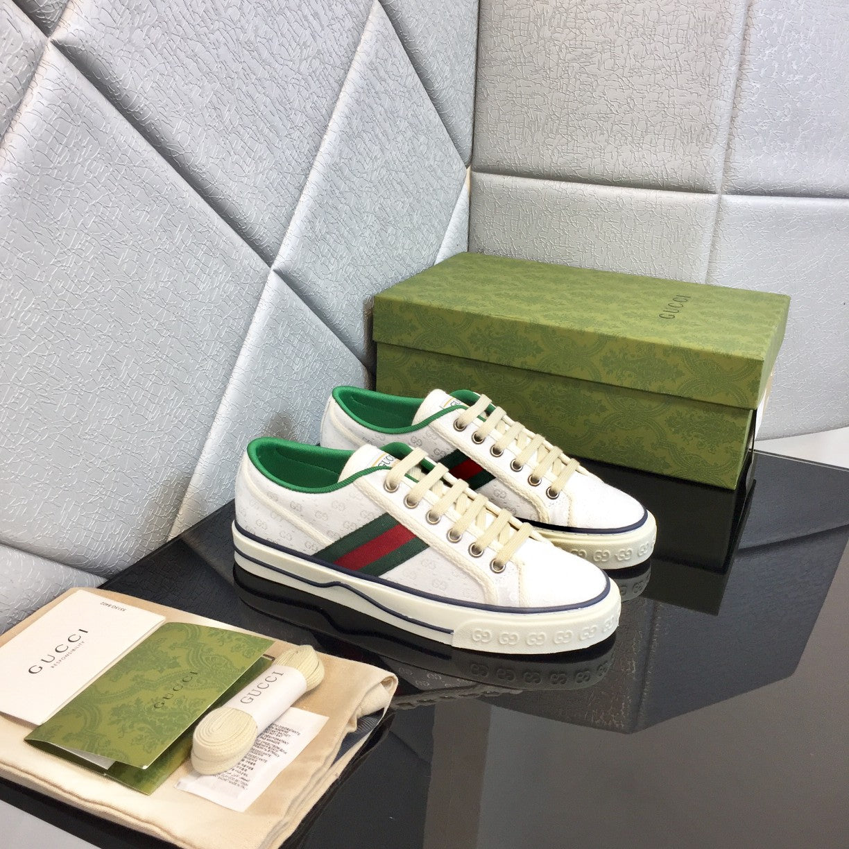 Gucci 1977 Low-Top GG Canvas Sneakers – Classic Edition