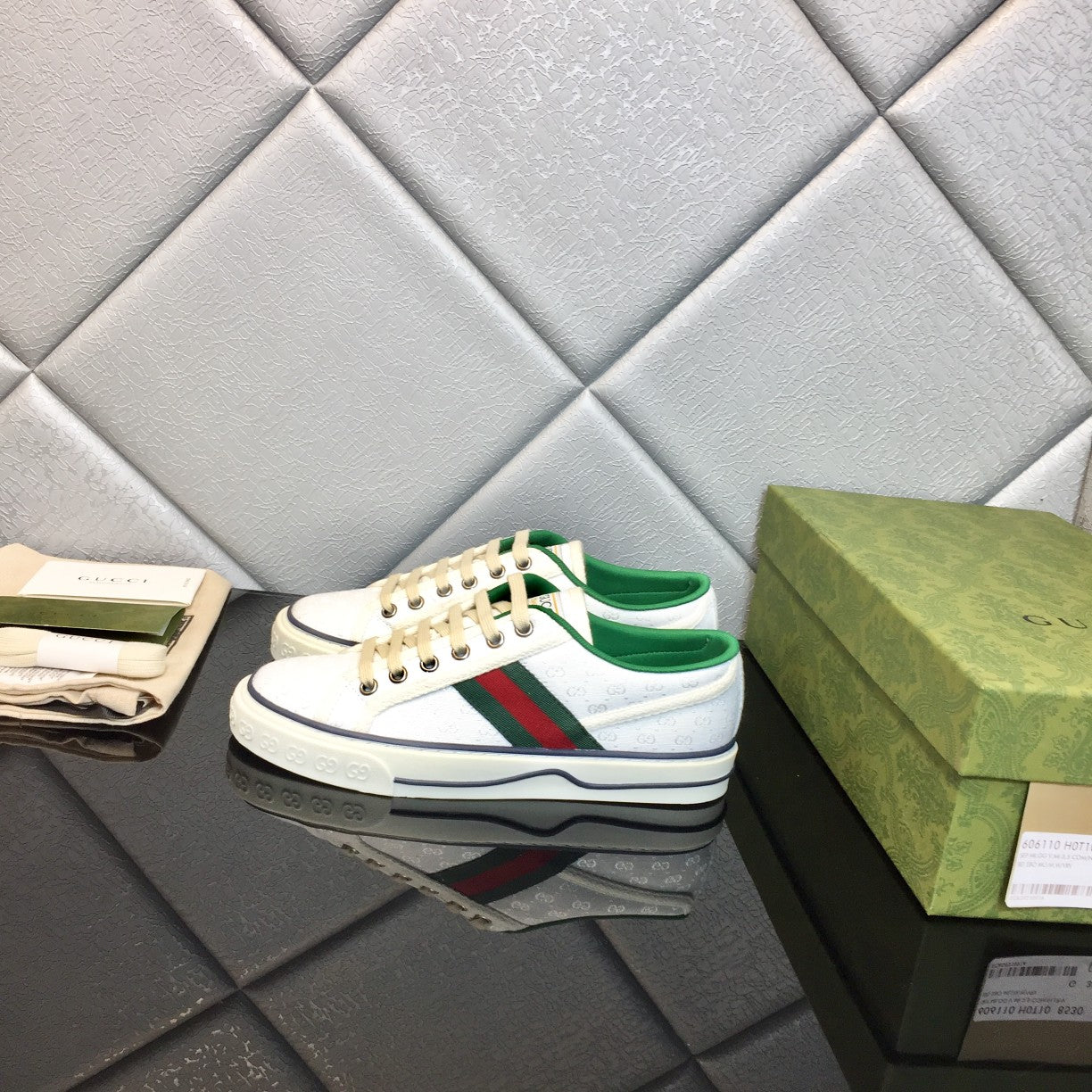 Gucci 1977 Low-Top GG Canvas Sneakers – Classic Edition