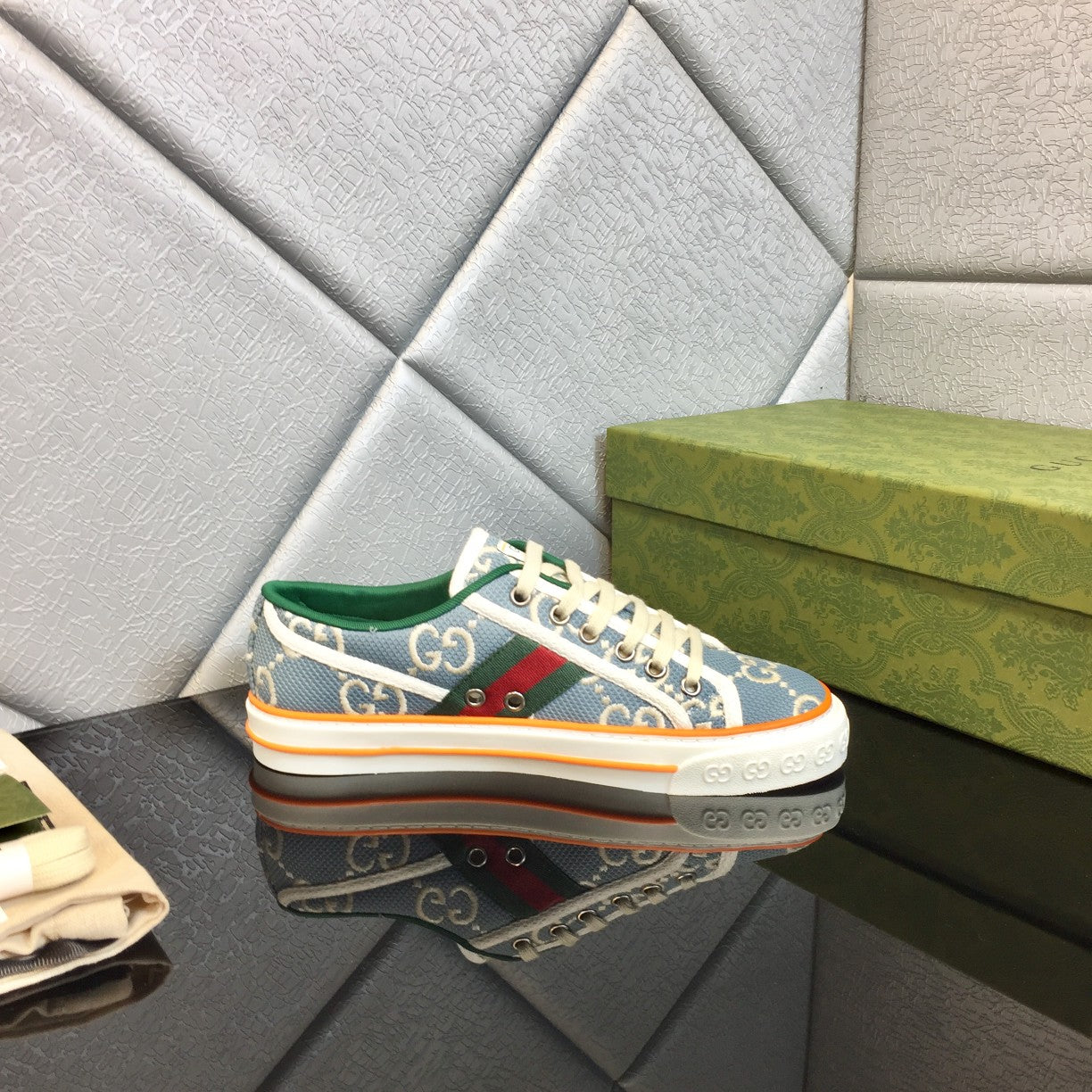 GUCCI 1977 Low-Top GG Canvas Sneakers – 2020 Classic Release