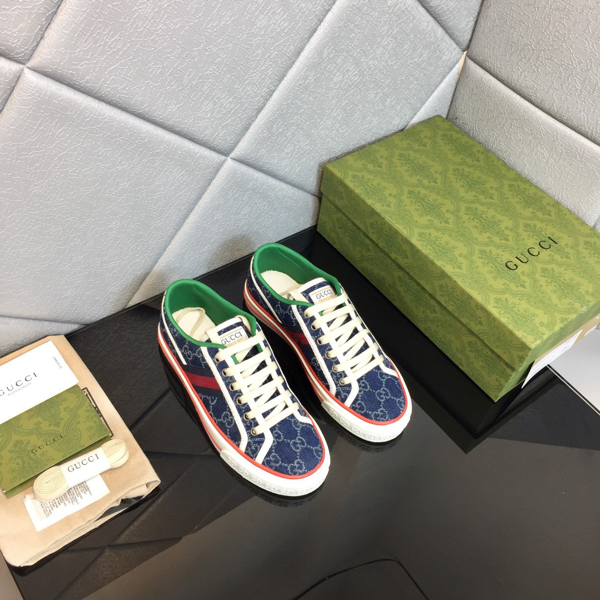 GUCCI 1977 Low-Top Double G Canvas Sneakers – 2020 Classic