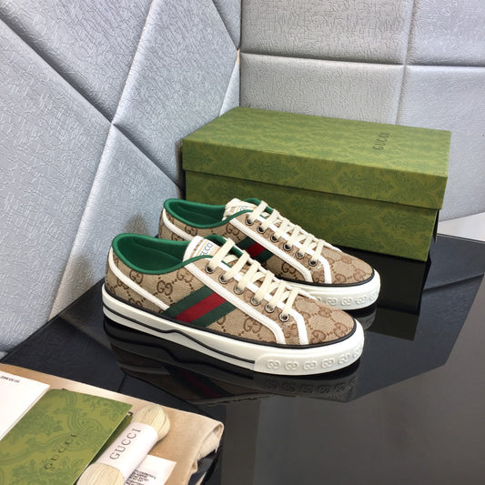 GUCCI 2020 Classic 1977 GG Canvas Low-Top Sneakers