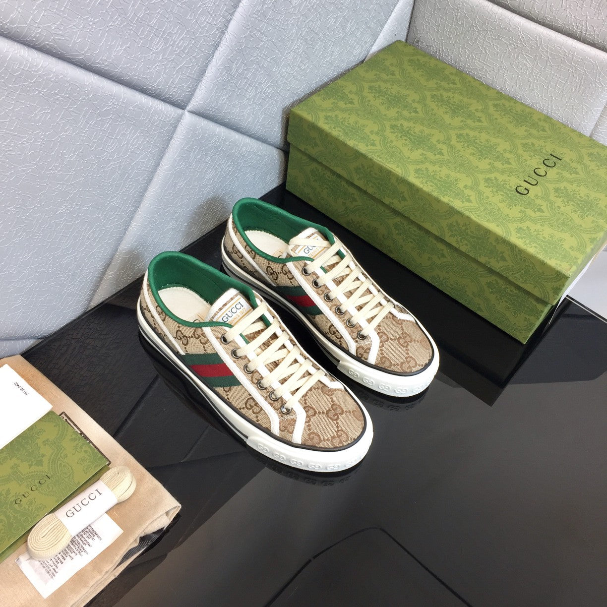 GUCCI 2020 Classic 1977 GG Canvas Low-Top Sneakers