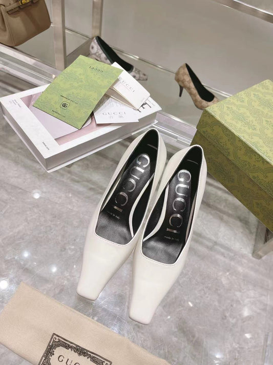 GUCCI Spring Fashion Flat Shoes with Square Toe & Sculpted Heel