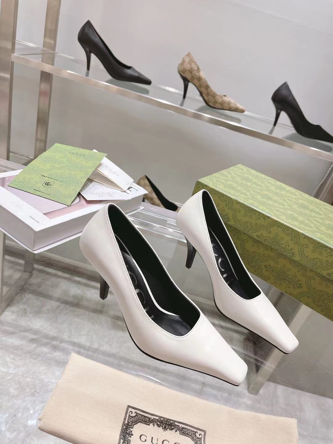 GUCCI Spring Fashion Flat Shoes with Square Toe & Sculpted Heel