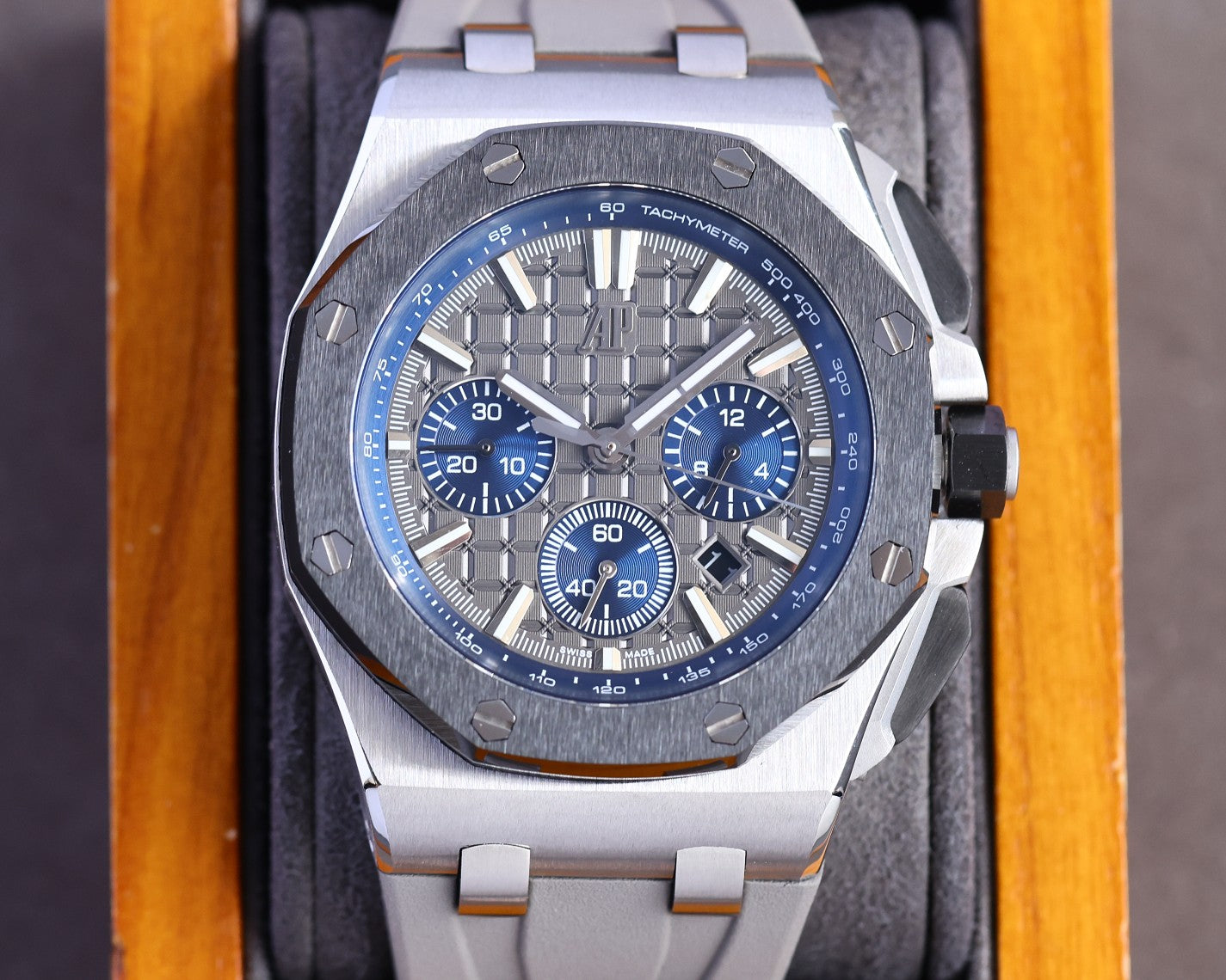 Audemars Piguet Royal Oak Offshore Chronograph – Limited Edition Ceramic Bezel