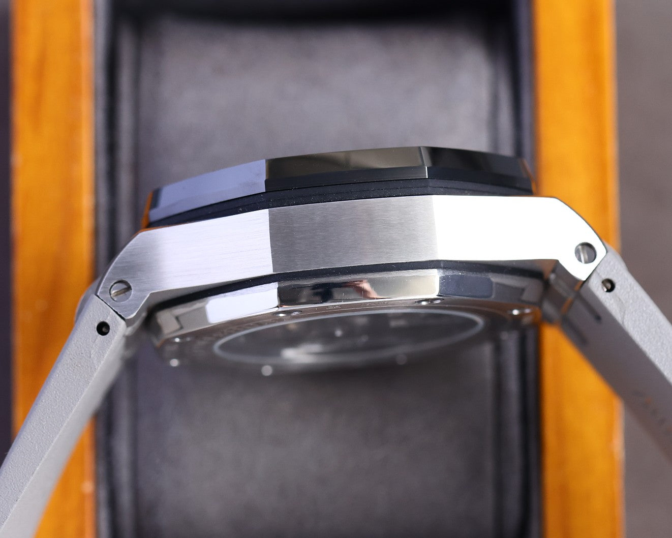 Audemars Piguet Royal Oak Offshore Chronograph – Limited Edition Ceramic Bezel