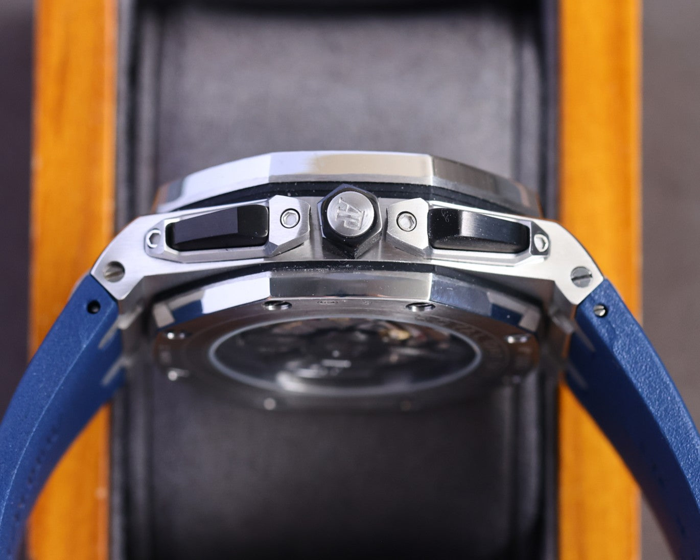 Audemars Piguet Royal Oak Offshore Chronograph – Limited Edition Ceramic Bezel, 44MM