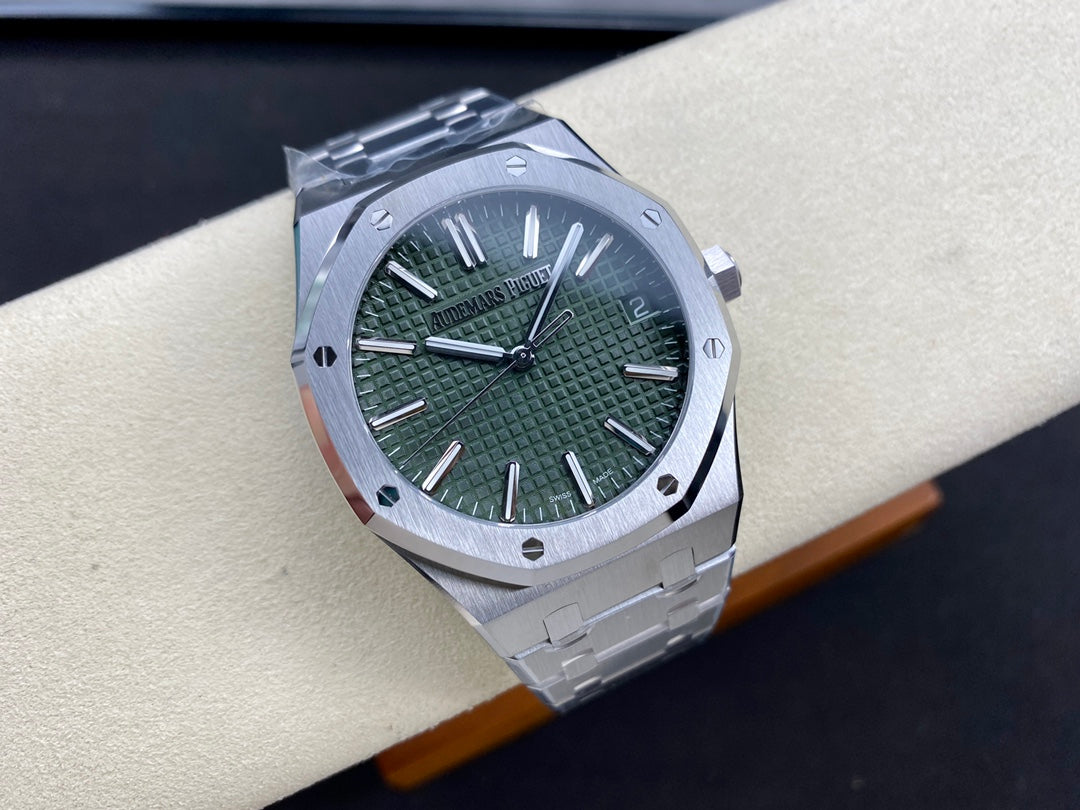 Audemars Piguet Royal Oak  – 41mm, Five Stunning Dial Colors