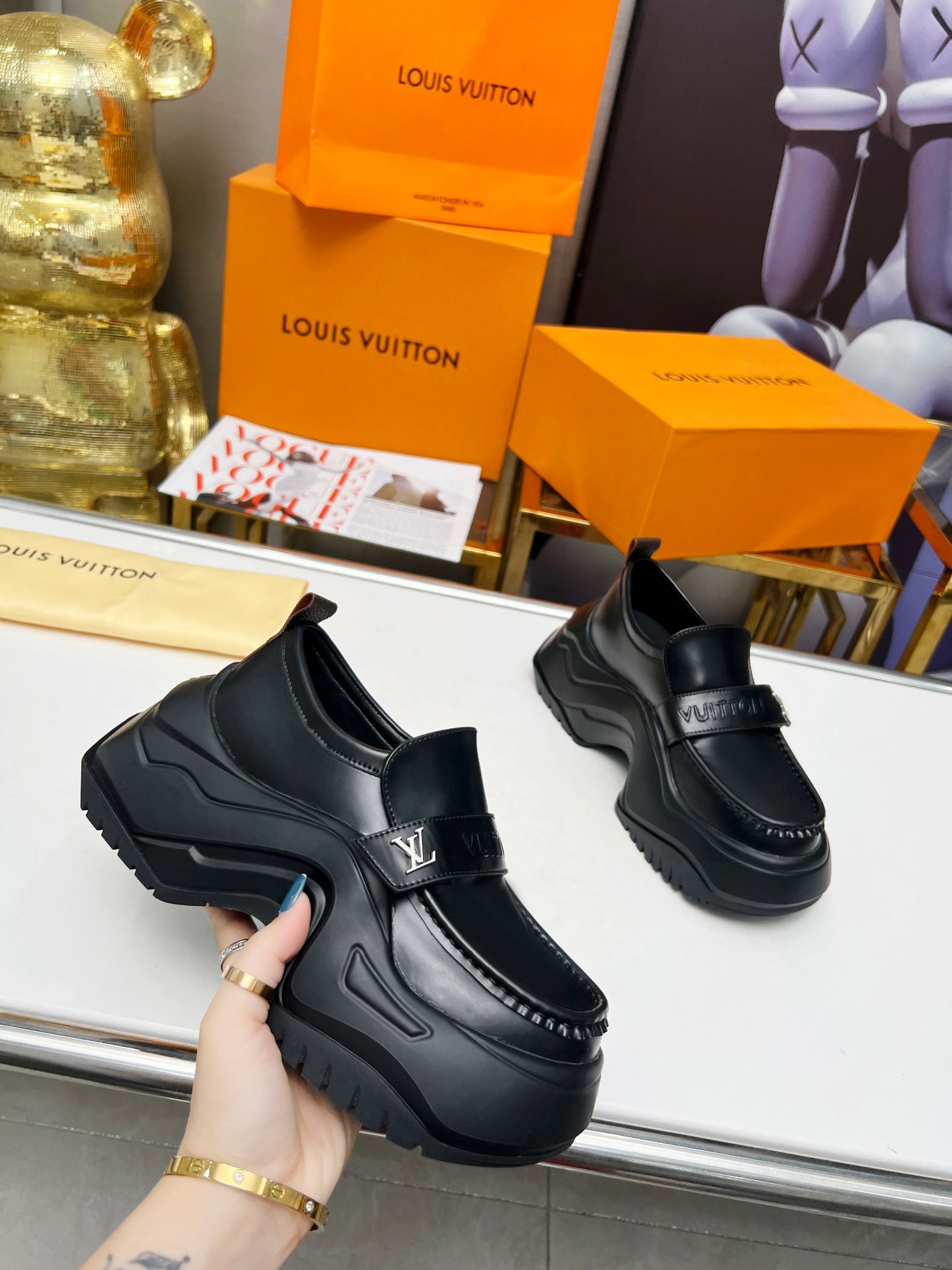 Louis Vuitton Classic Loafers – Unisex Leather Edition