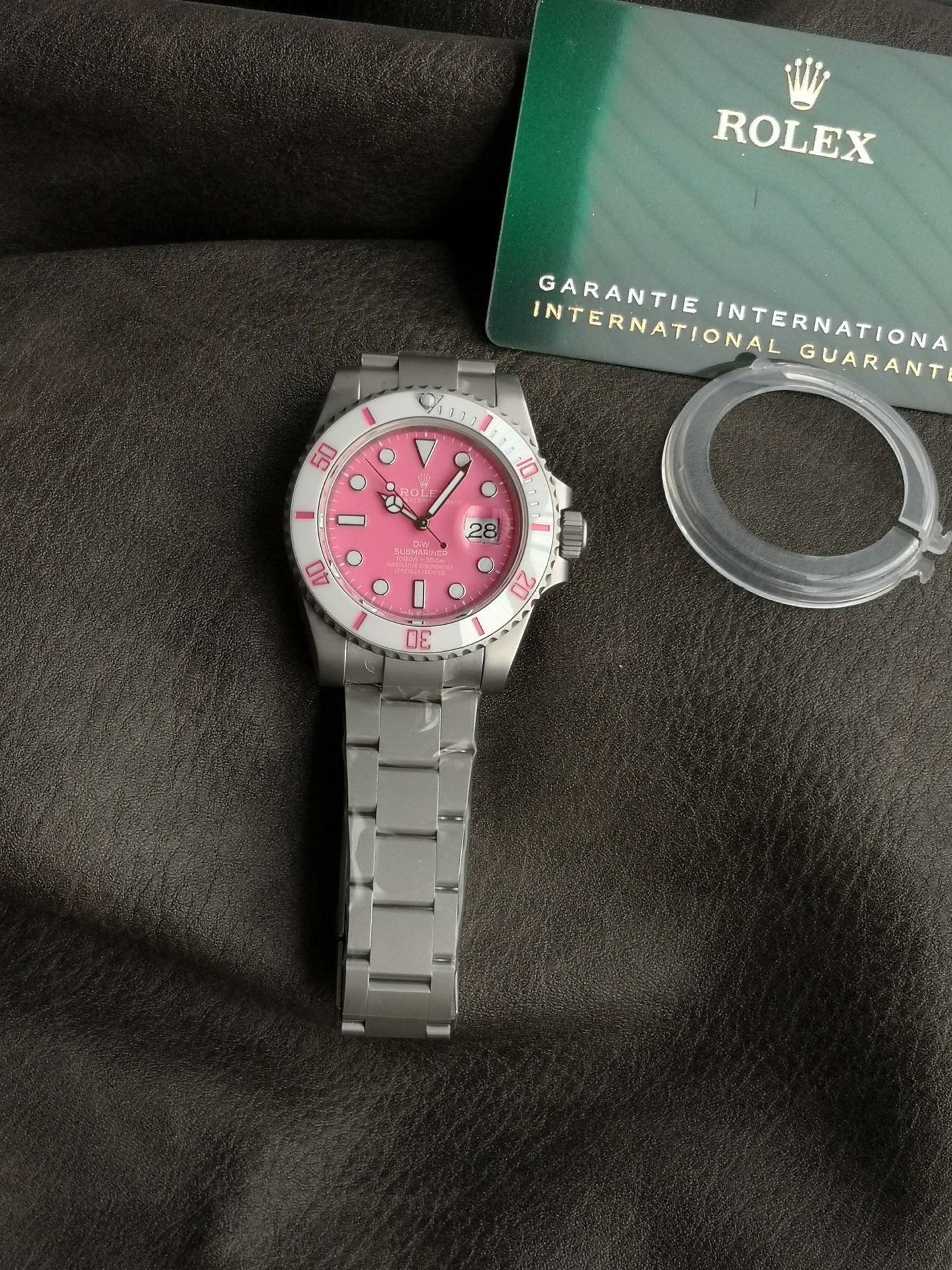 Submariner – Custom Pink Dial Rolex-Style Watch