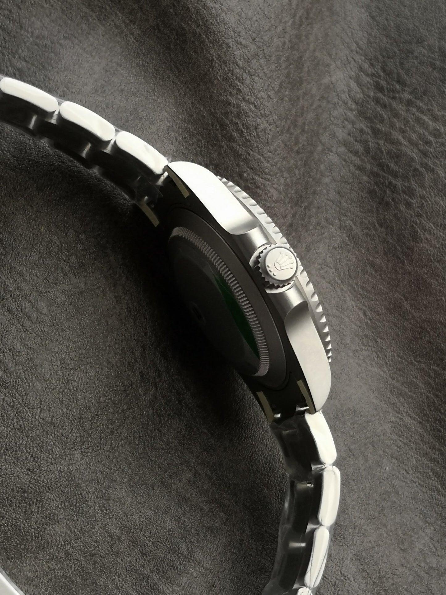Submariner – Custom Pink Dial Rolex-Style Watch