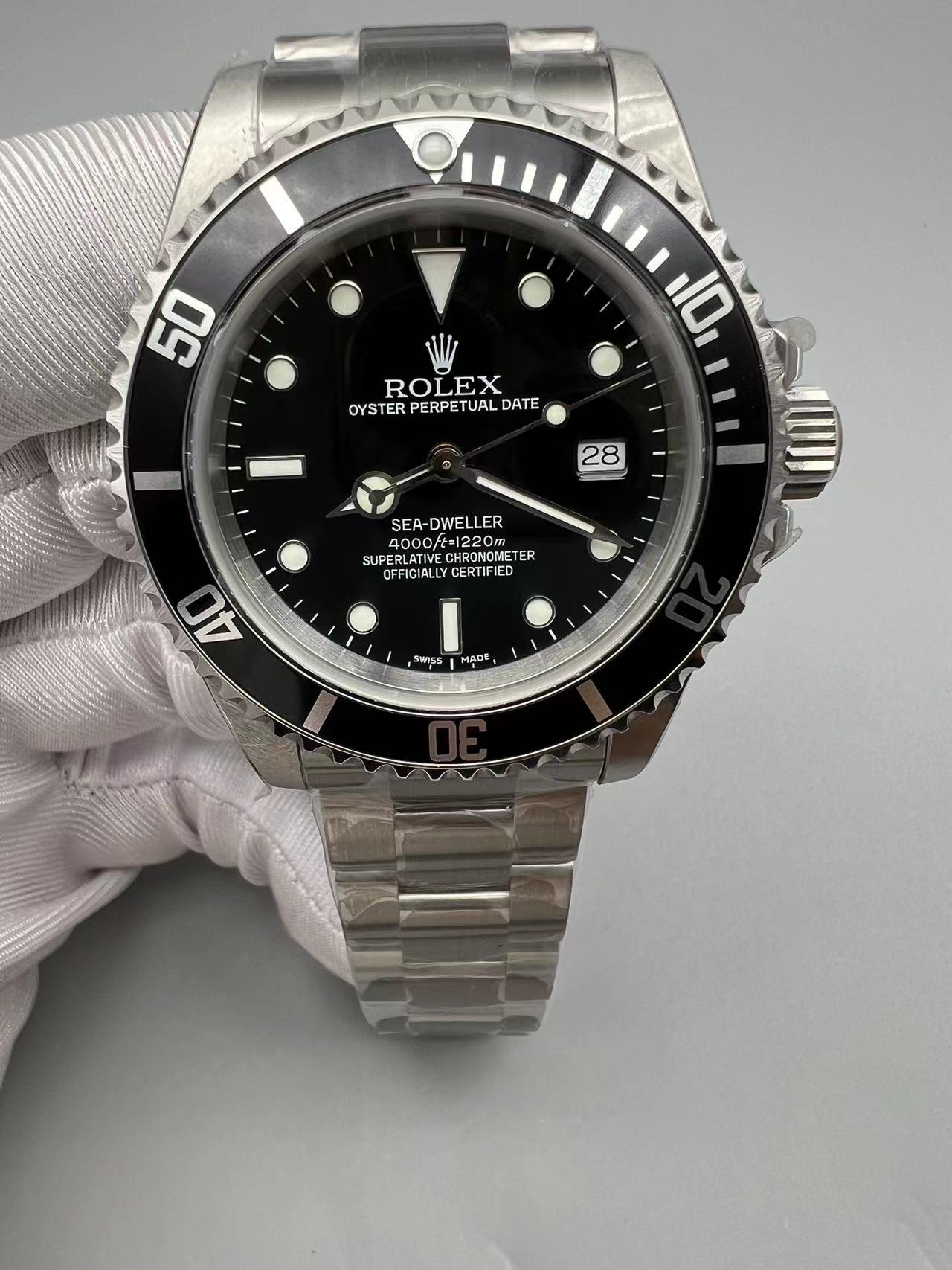 Vintage Sea-Dweller | Iconic Dive Watch with  Movement
