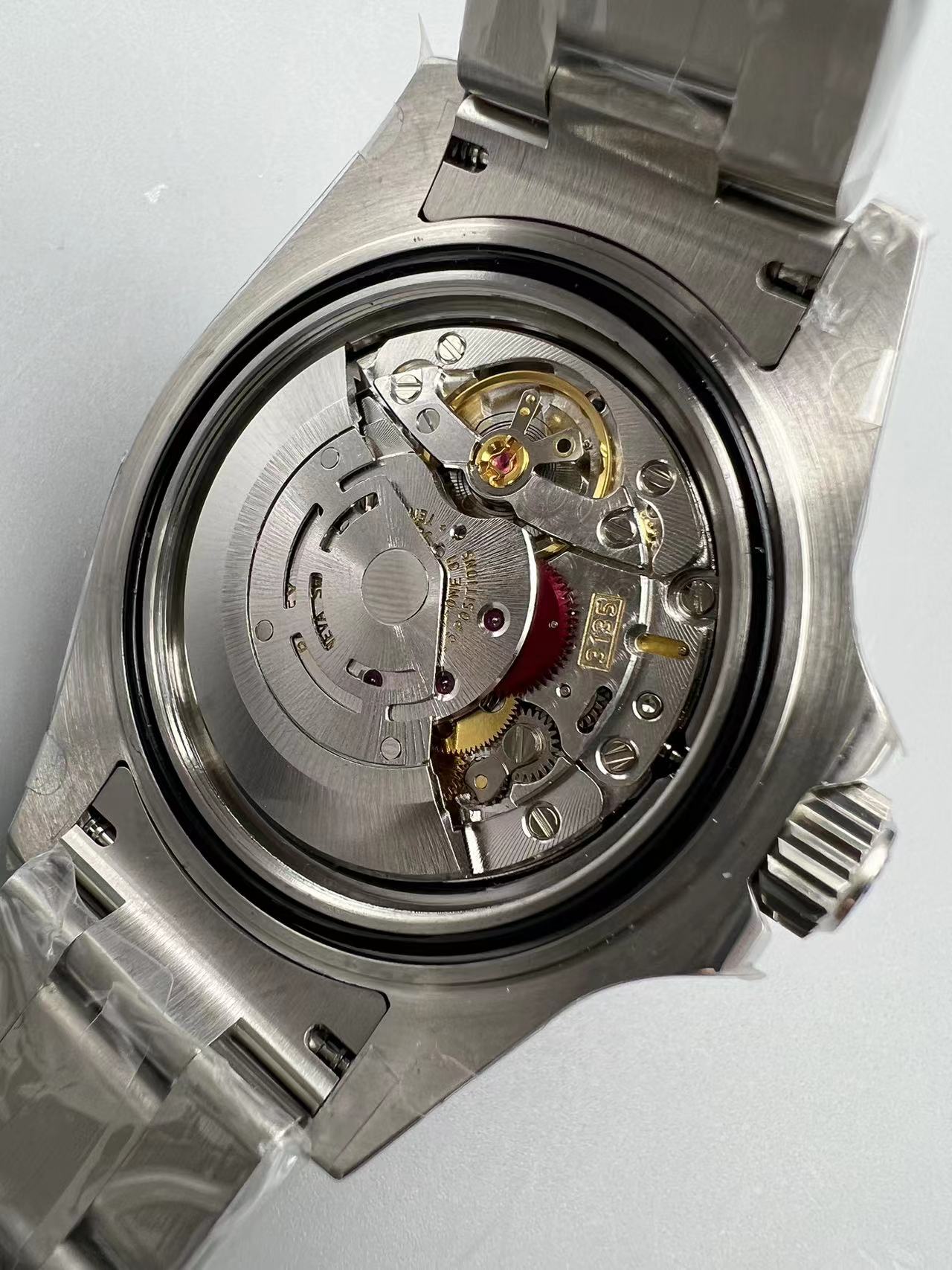 Vintage Sea-Dweller | Iconic Dive Watch with  Movement