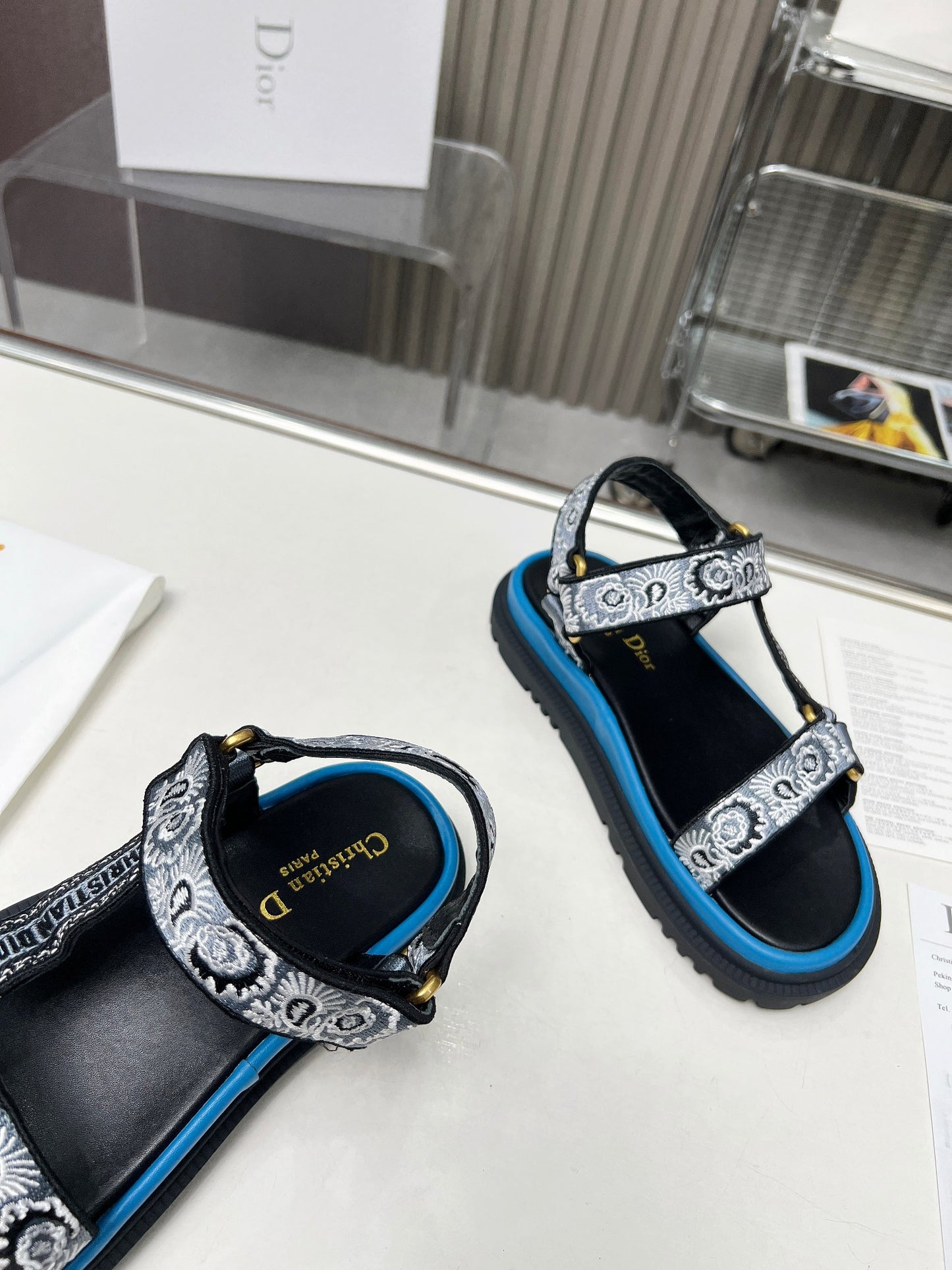 DIOR 2024 Spring/Summer Velcro Sandals – Iconic Design