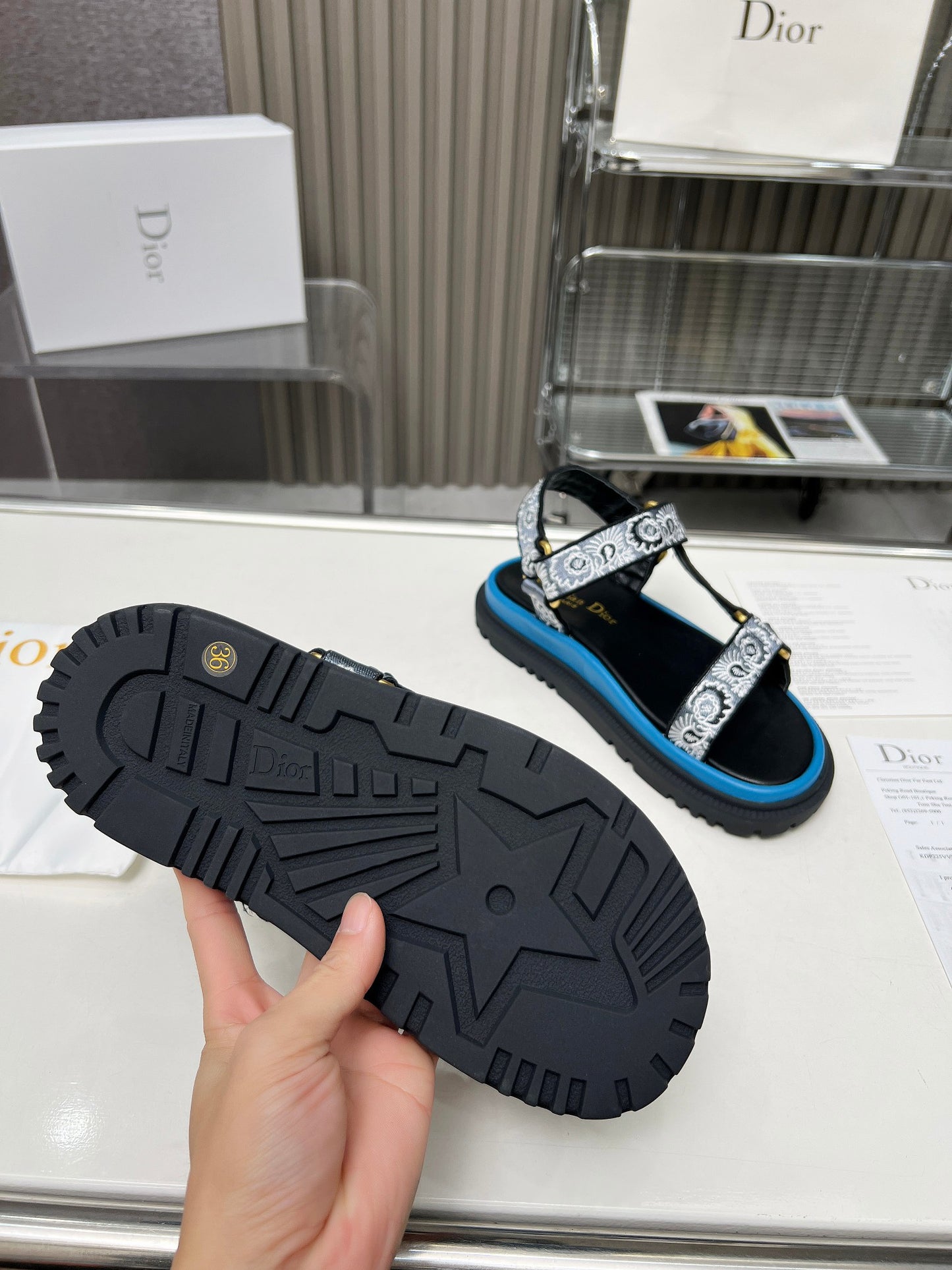 DIOR 2024 Spring/Summer Velcro Sandals – Iconic Design