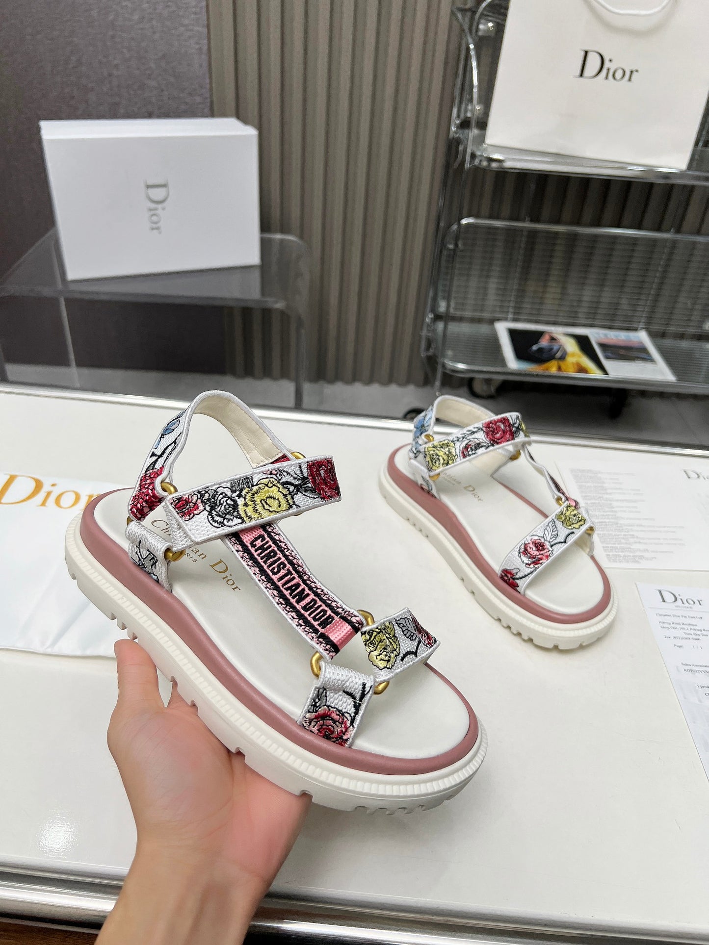 DIOR 2024 Spring/Summer Velcro Sandals – Iconic Design