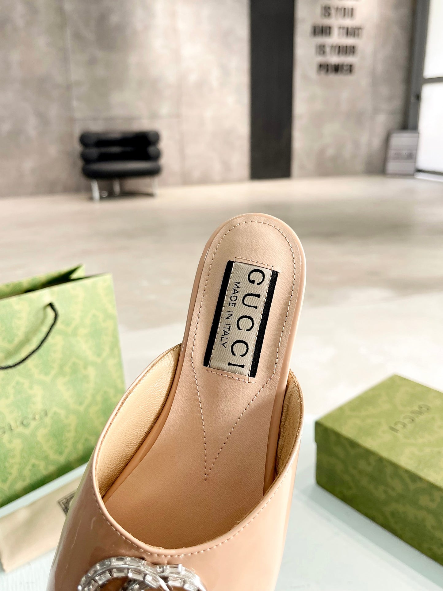 Luxury Gucci-Inspired Patent Leather Shoes – 8 Colors, Sheepskin Lined