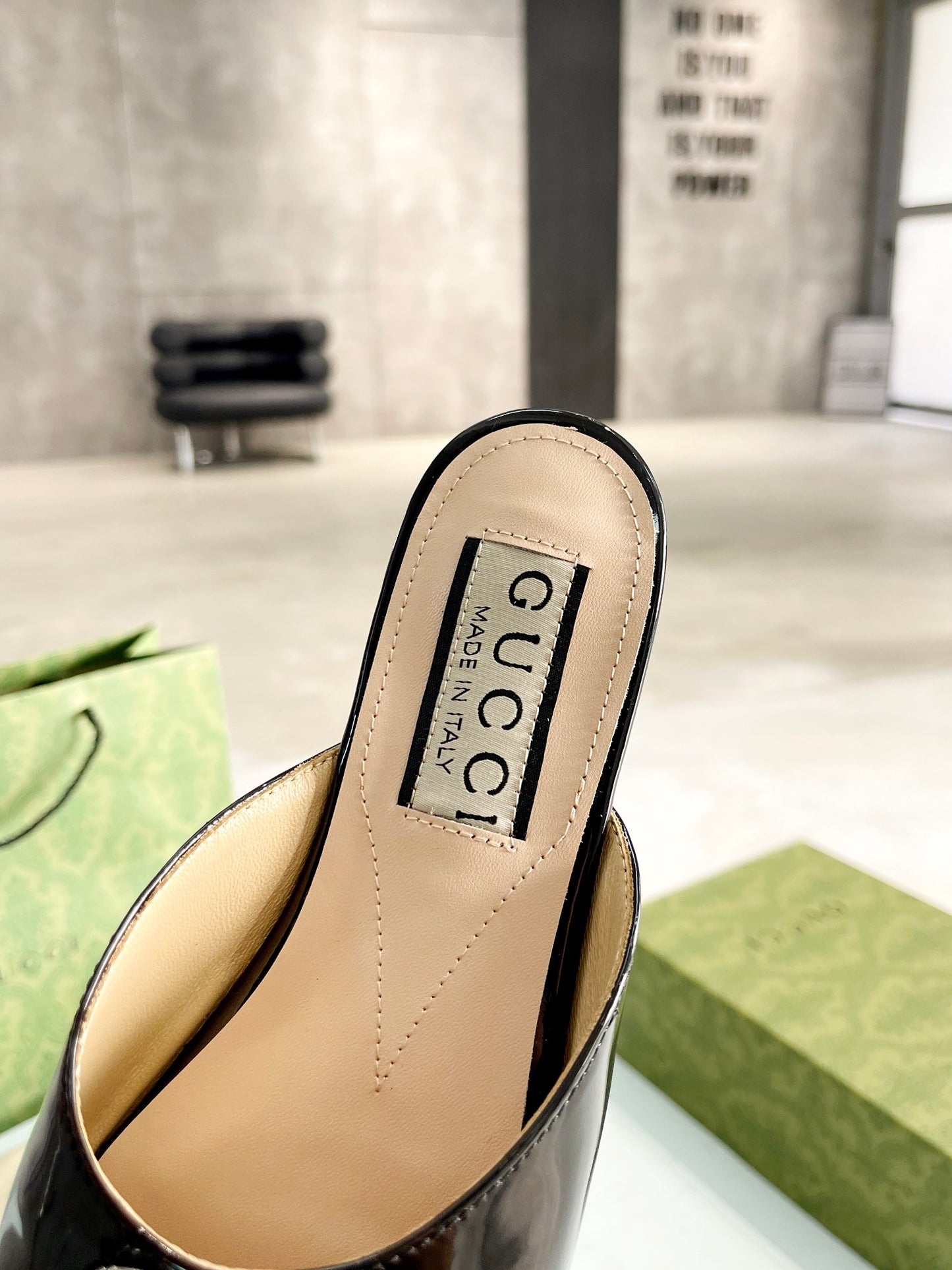 Luxury Gucci-Inspired Patent Leather Shoes – 8 Colors, Sheepskin Lined