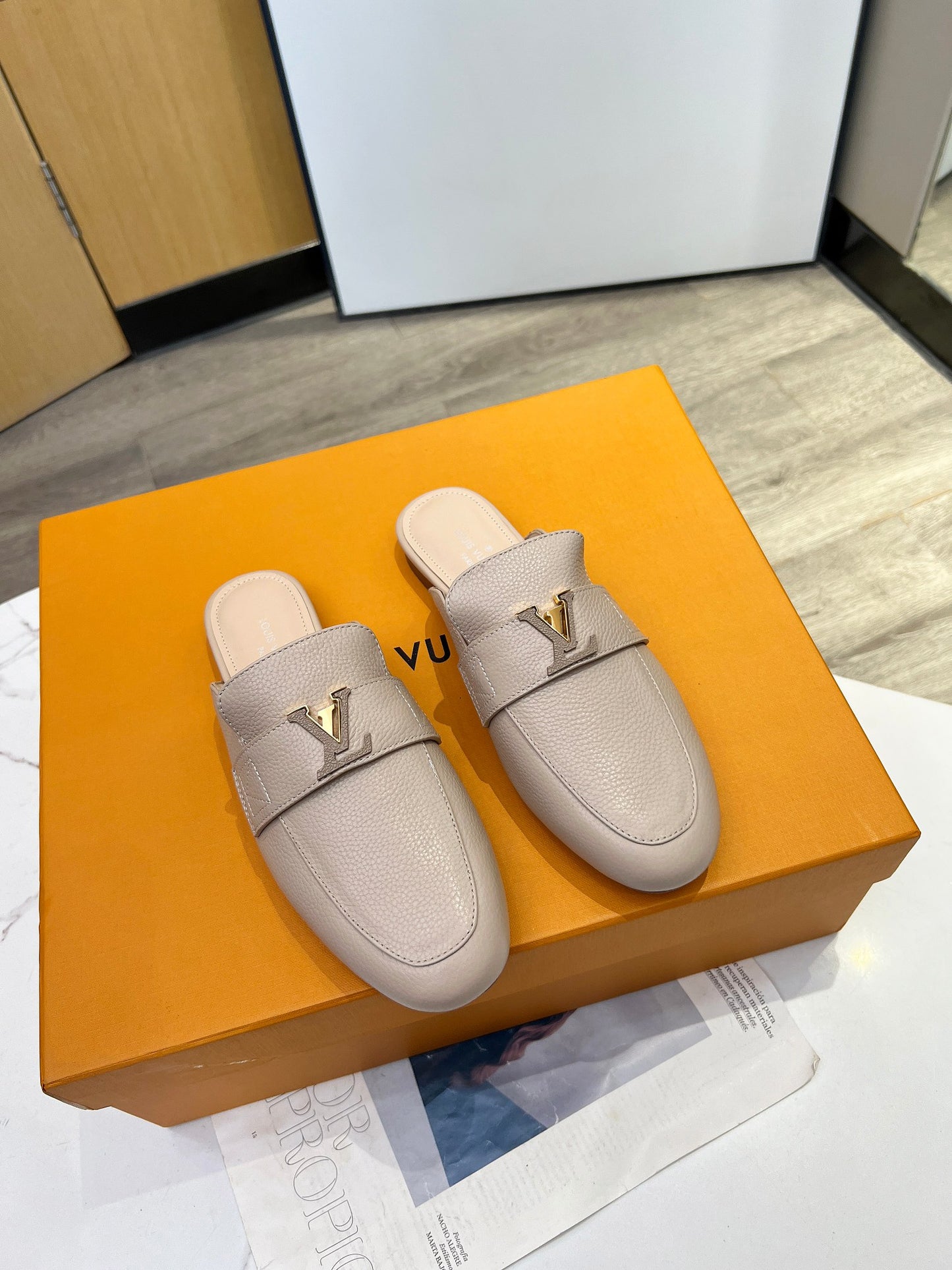 24LV Classic Loafers – 5 Colors, Leather Sole Optional