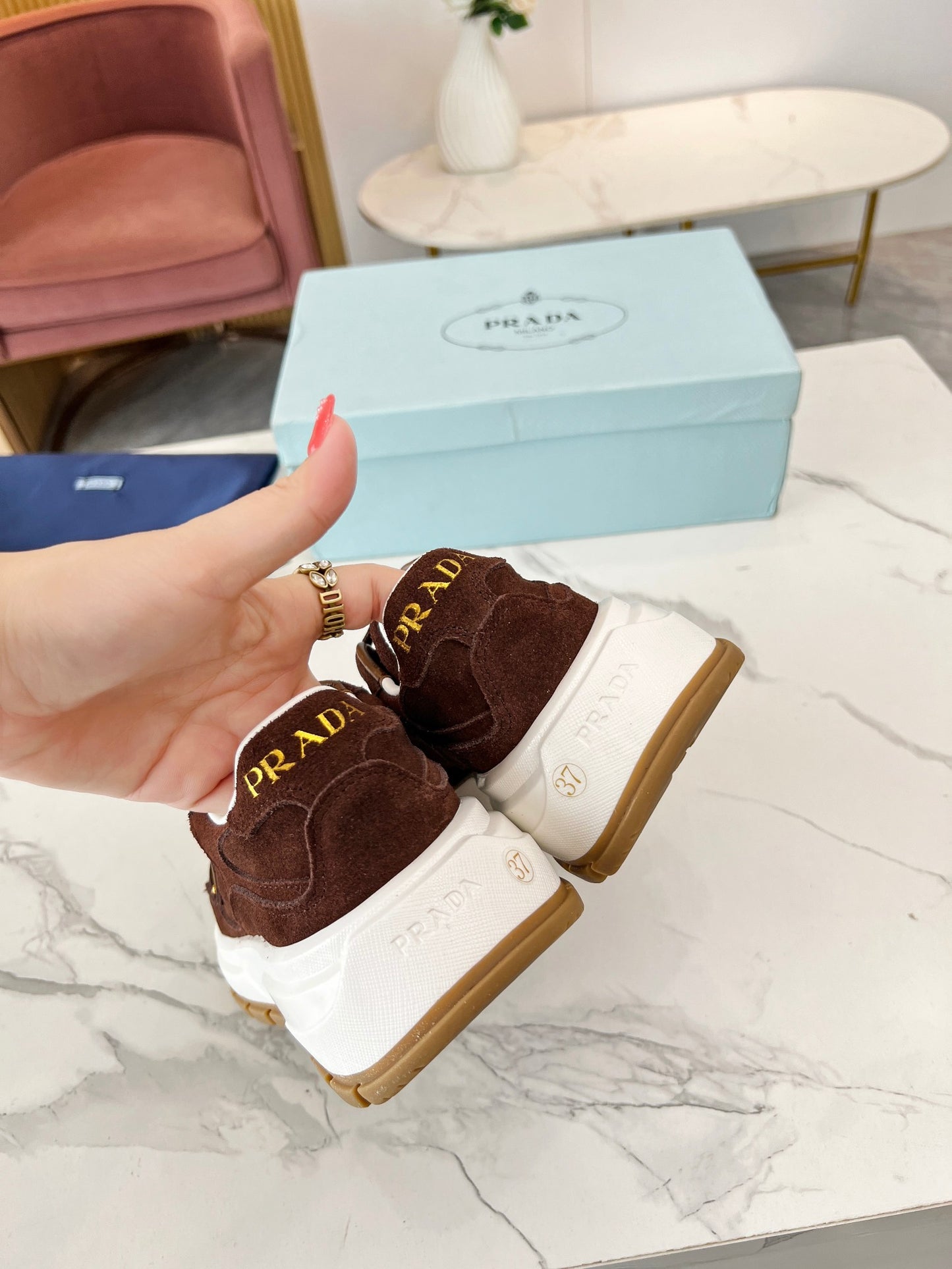 Prada 2024SS Couple’s Suede Trainers – FW Casual Luxe Sneakers