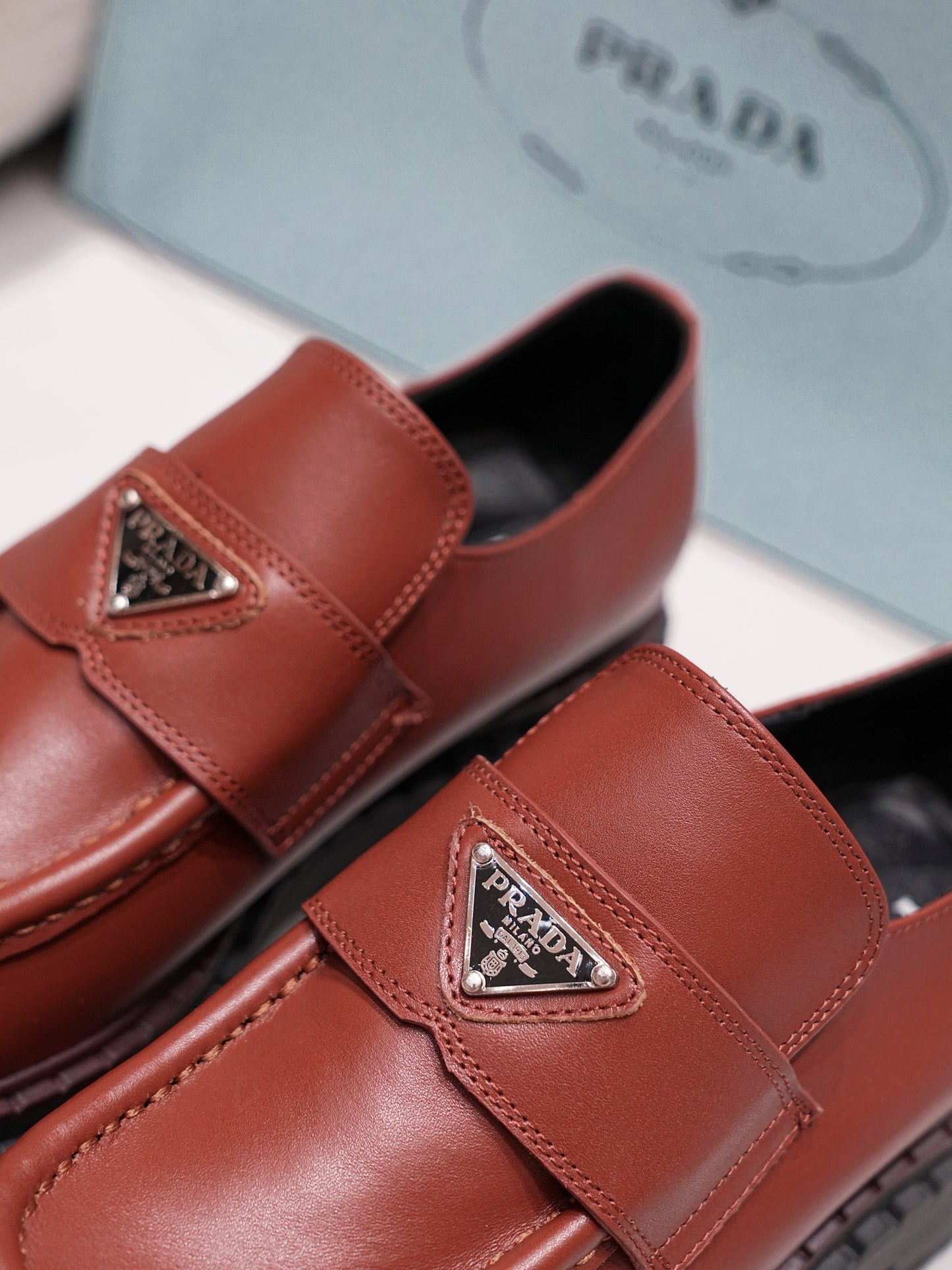 Prada 2024 FW Runway Loafers – Unique Design, Premium Leather