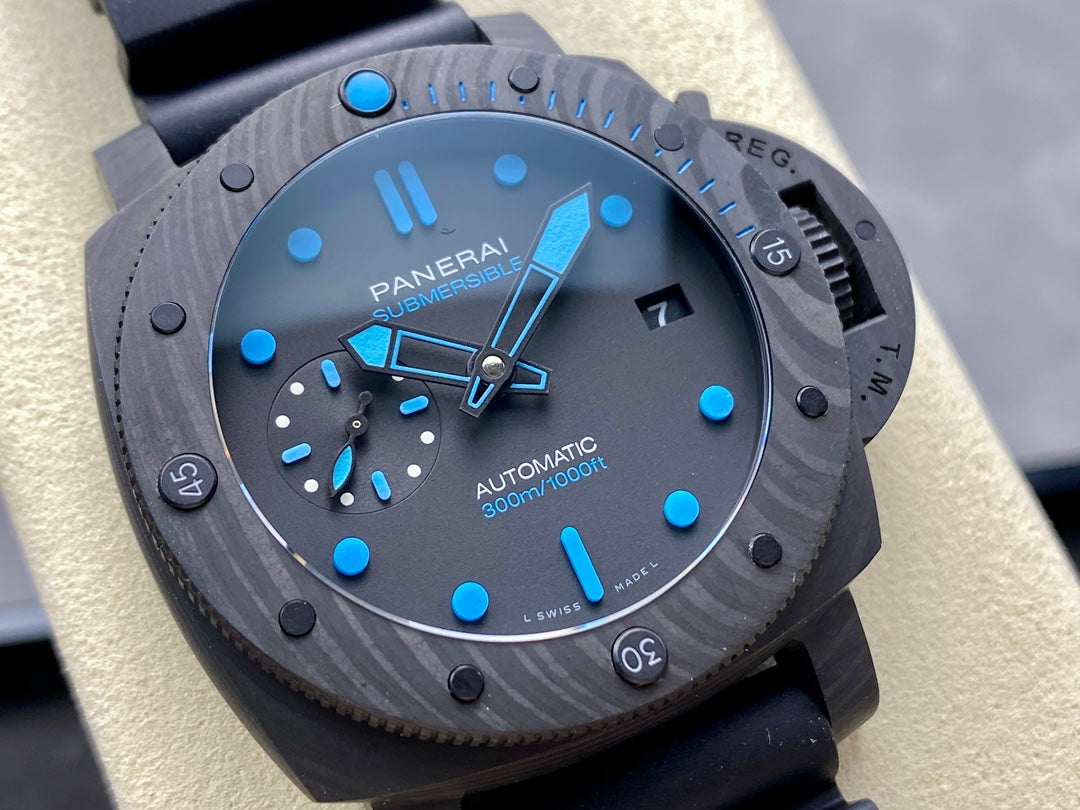 PAM960 – 42mm Carbon Fiber Automatic Dive Watch
