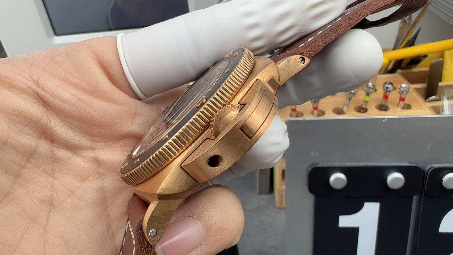 Panerai Submersible Bronzo PAM968 47mm Bronze Case