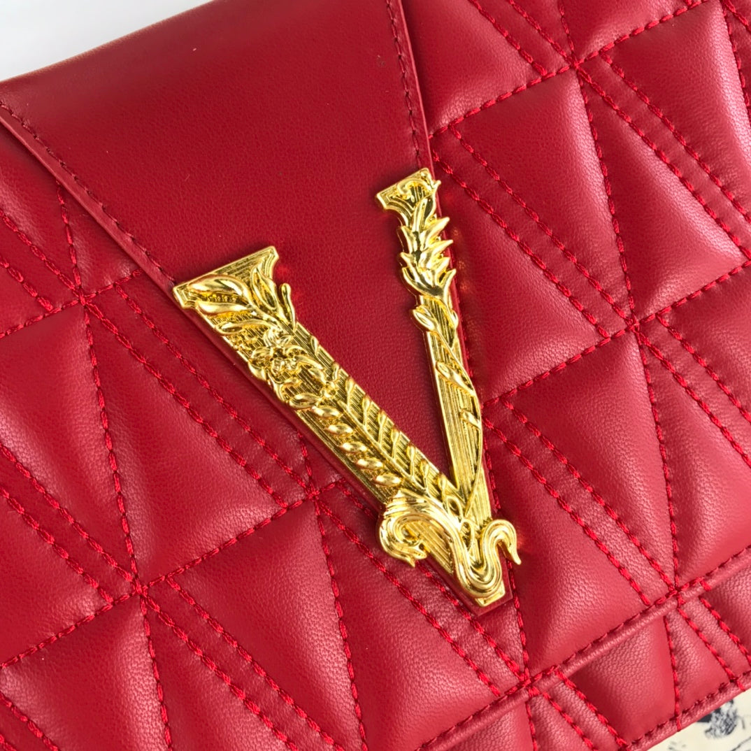 Virtus Quilted Leather Bag – Roman Power, Runway Elegance