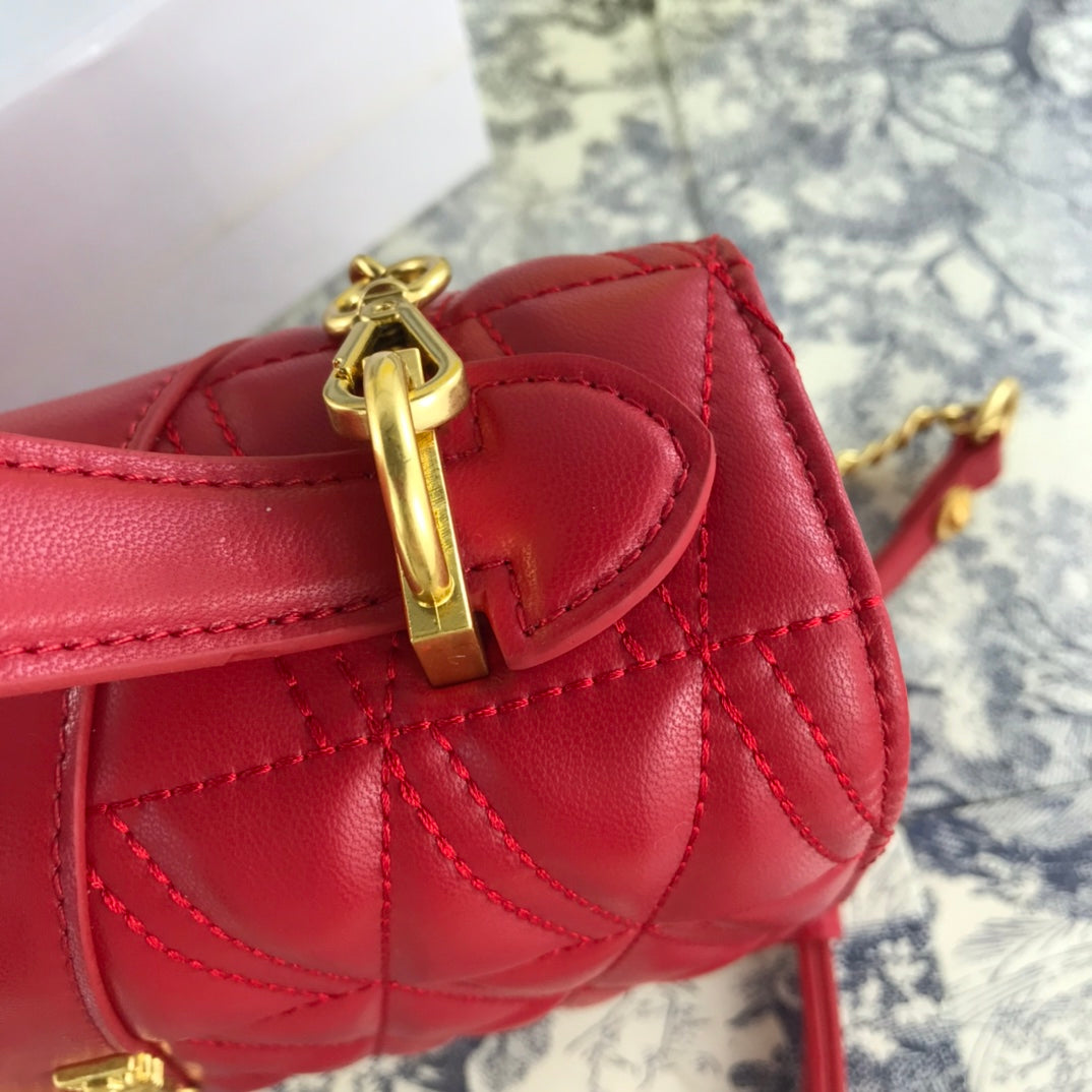 Virtus Quilted Leather Bag – Roman Power, Runway Elegance