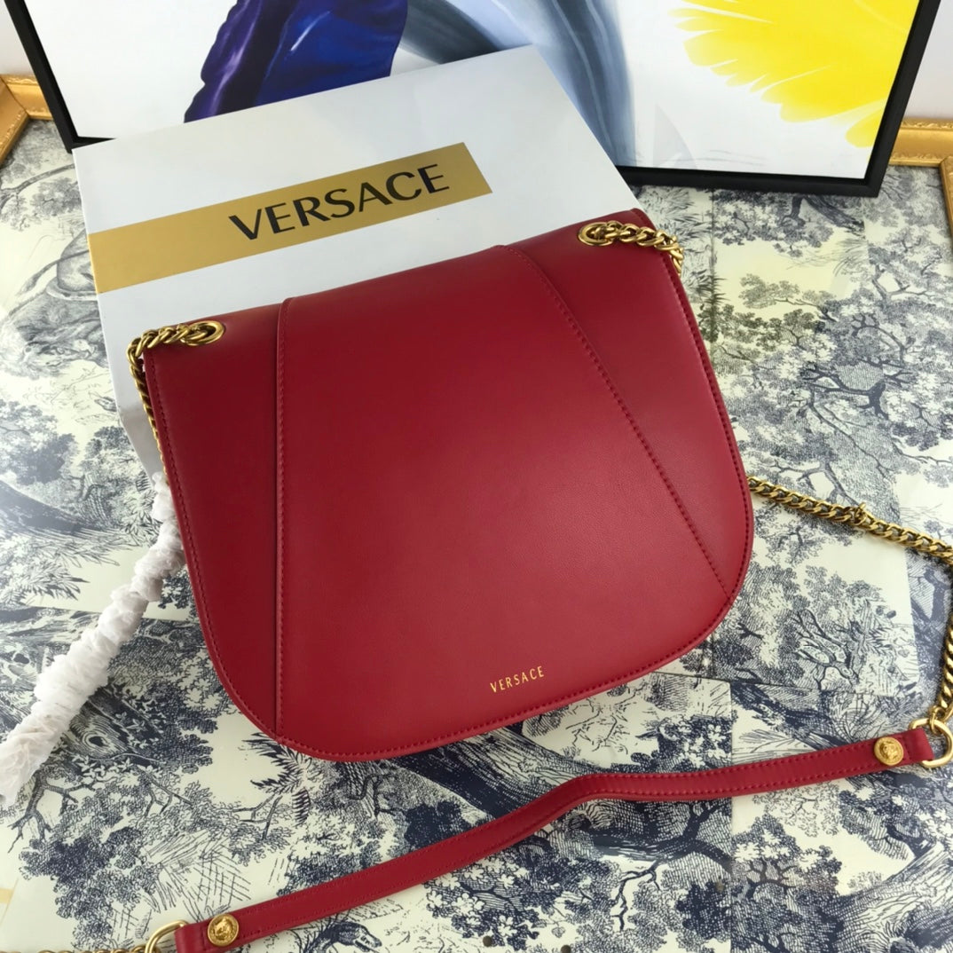 Virtus Crossbody Bag – Soft Calf Leather | Magnetic Closure | Adjustable Strap