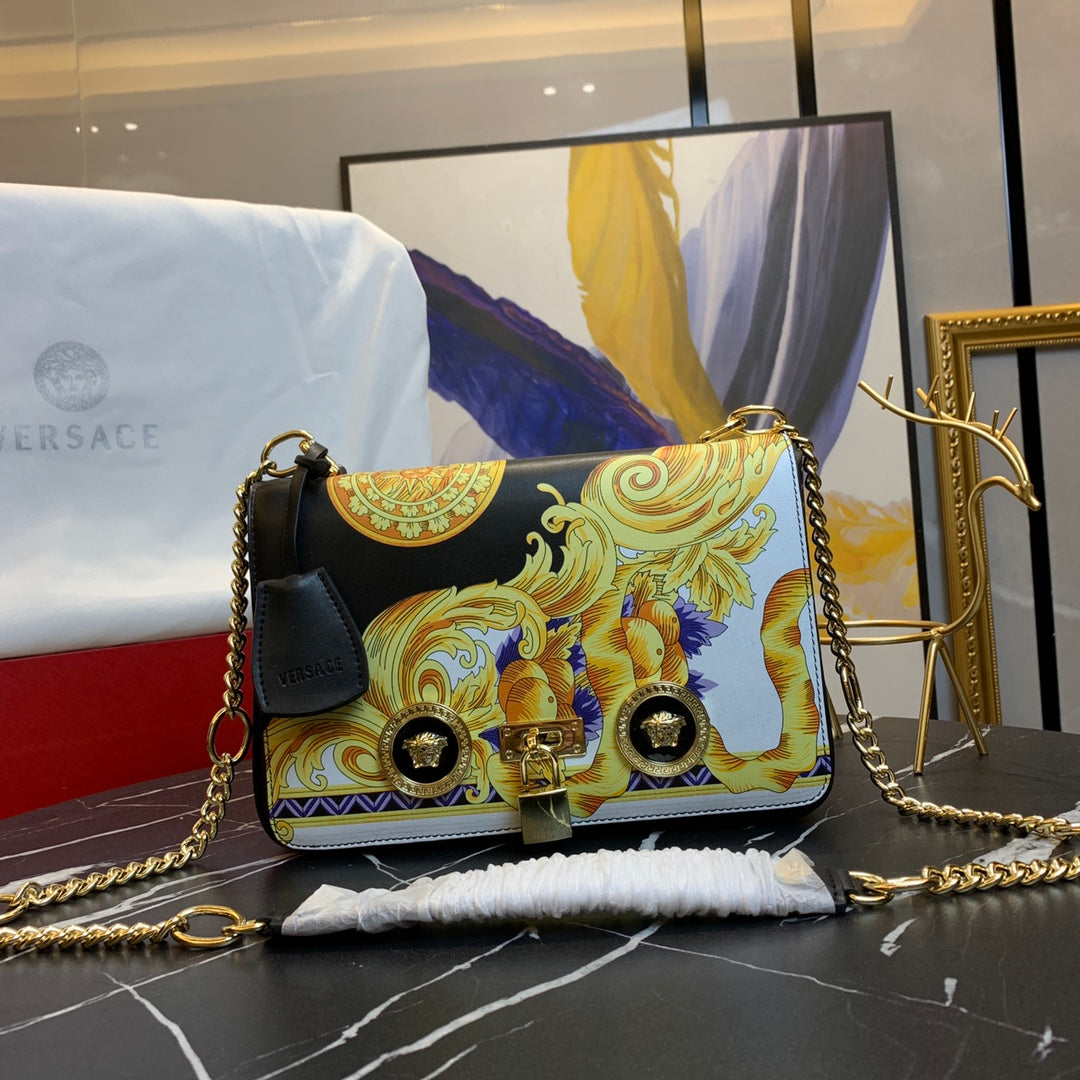 Versace 303K1 Leather Handbag – 2010 Fall/Winter Limited Edition