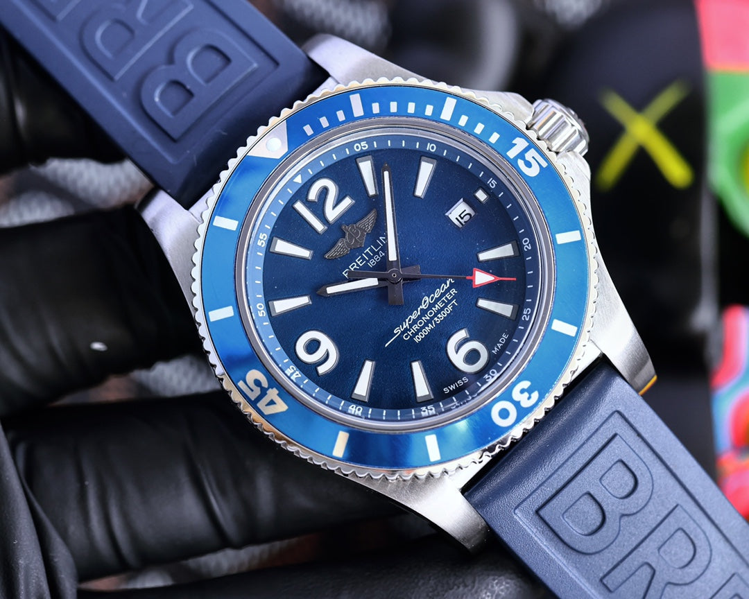 Breitling Avenger Series – Automatic Mechanical Watch (43mm)